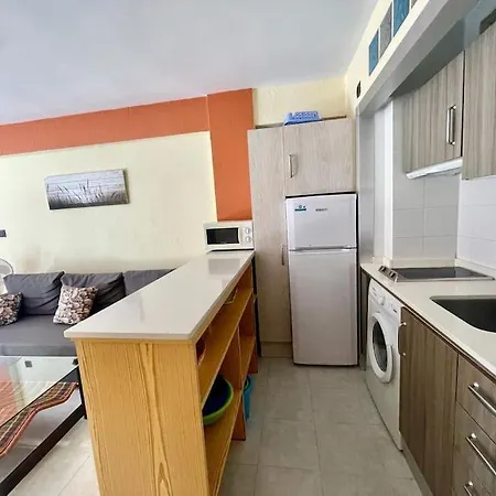 1 Dorm Centrico En El Corazon De アパート カルプ